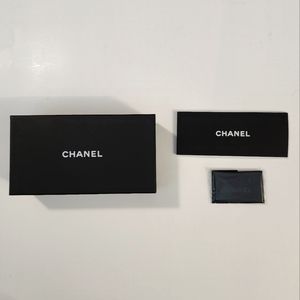 Chanel box